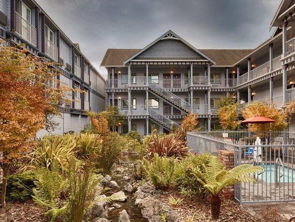 Western Bayshore 3* Eureka
