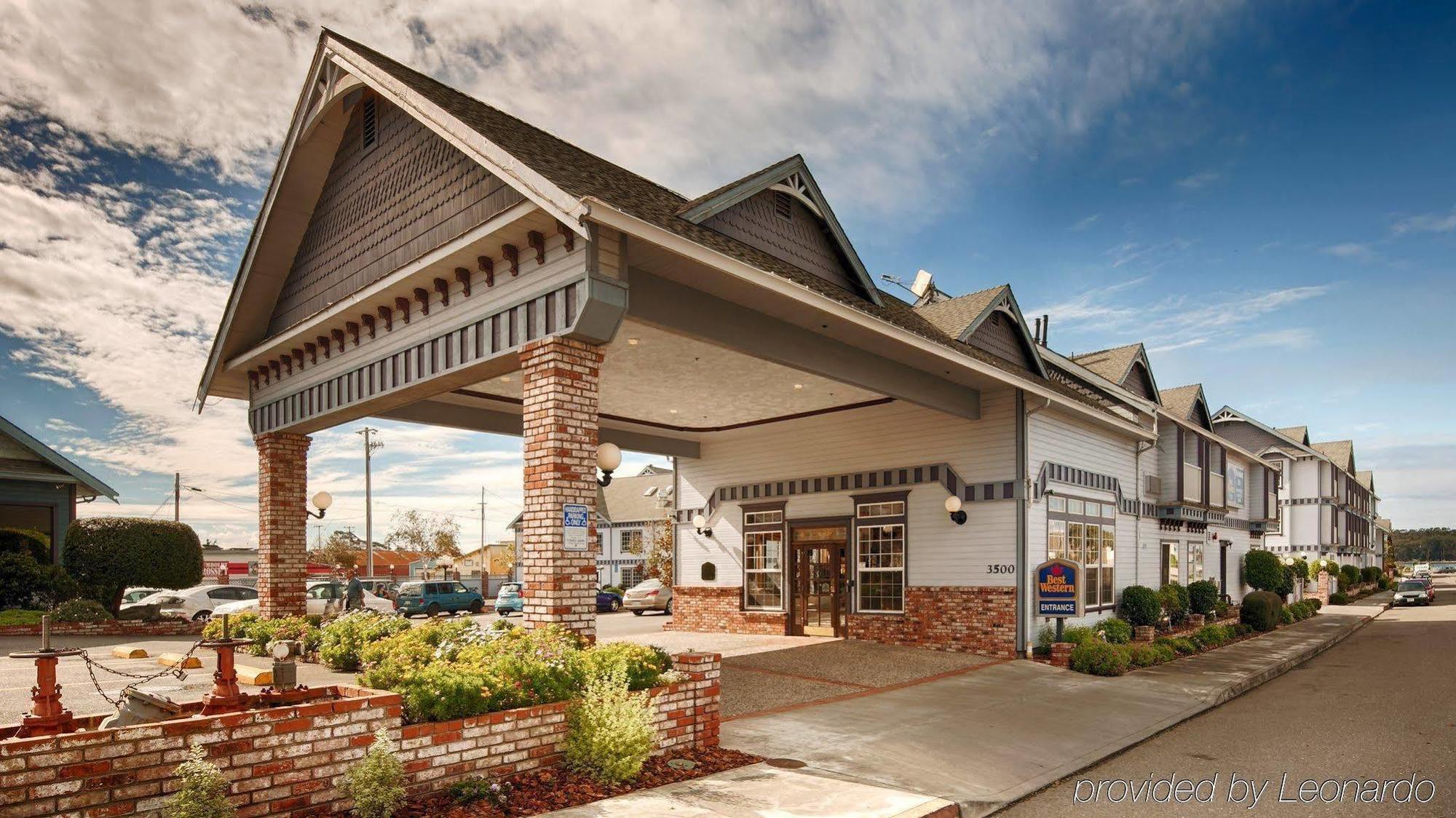 Western Bayshore 3*